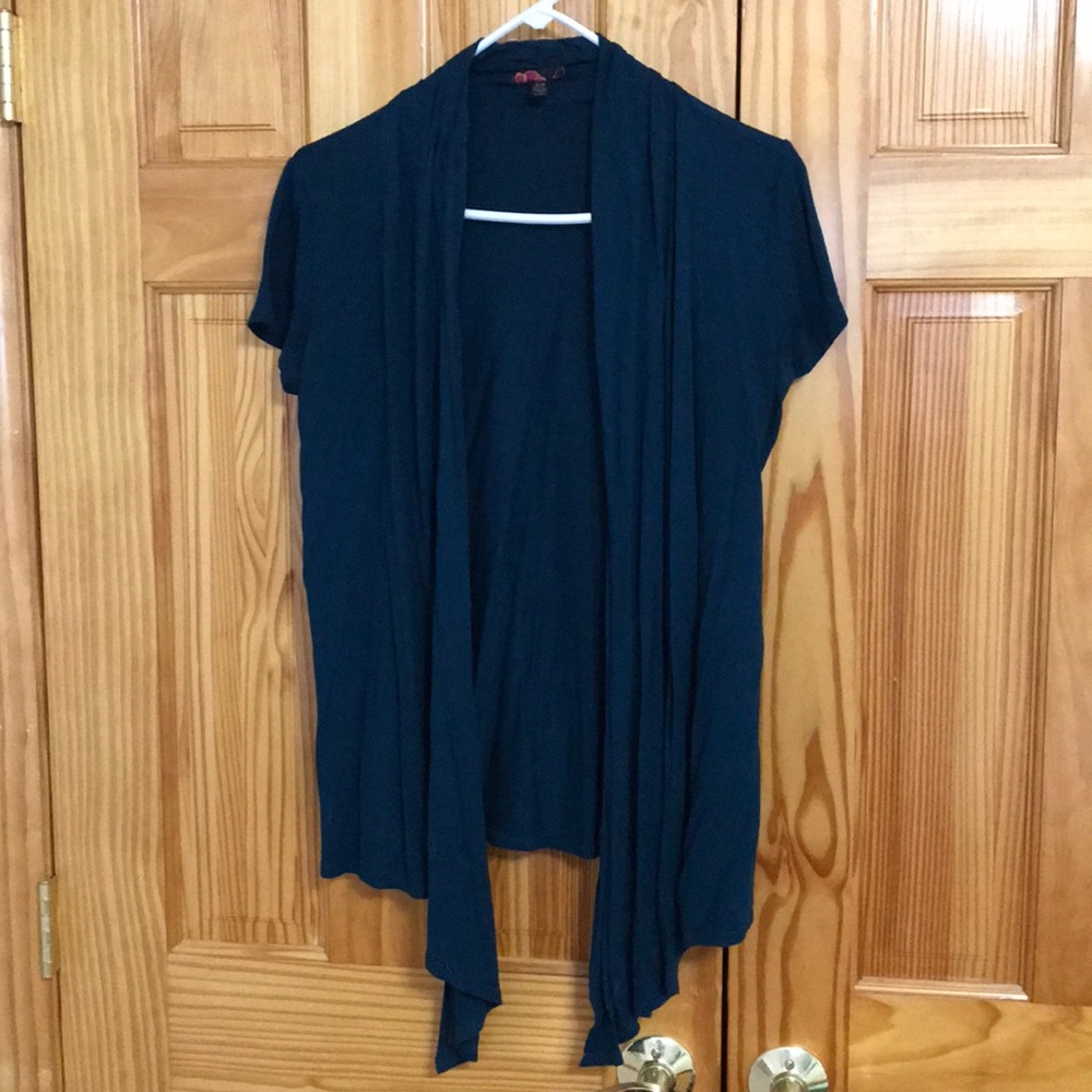 Short sleeved cardigan